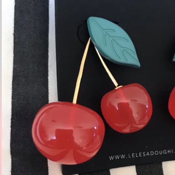 Lele sadoughi big cherry earrings - Picture 2 of 5